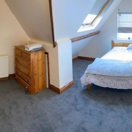 3 Double Bedroomed Flat, Acton. London, Uk المظهر الخارجي الصورة